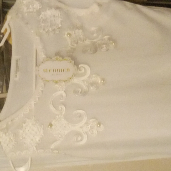 Blouse - Picture 2 of 3